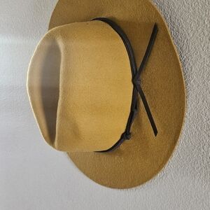 Stylish Tan Wide-Brim Hat